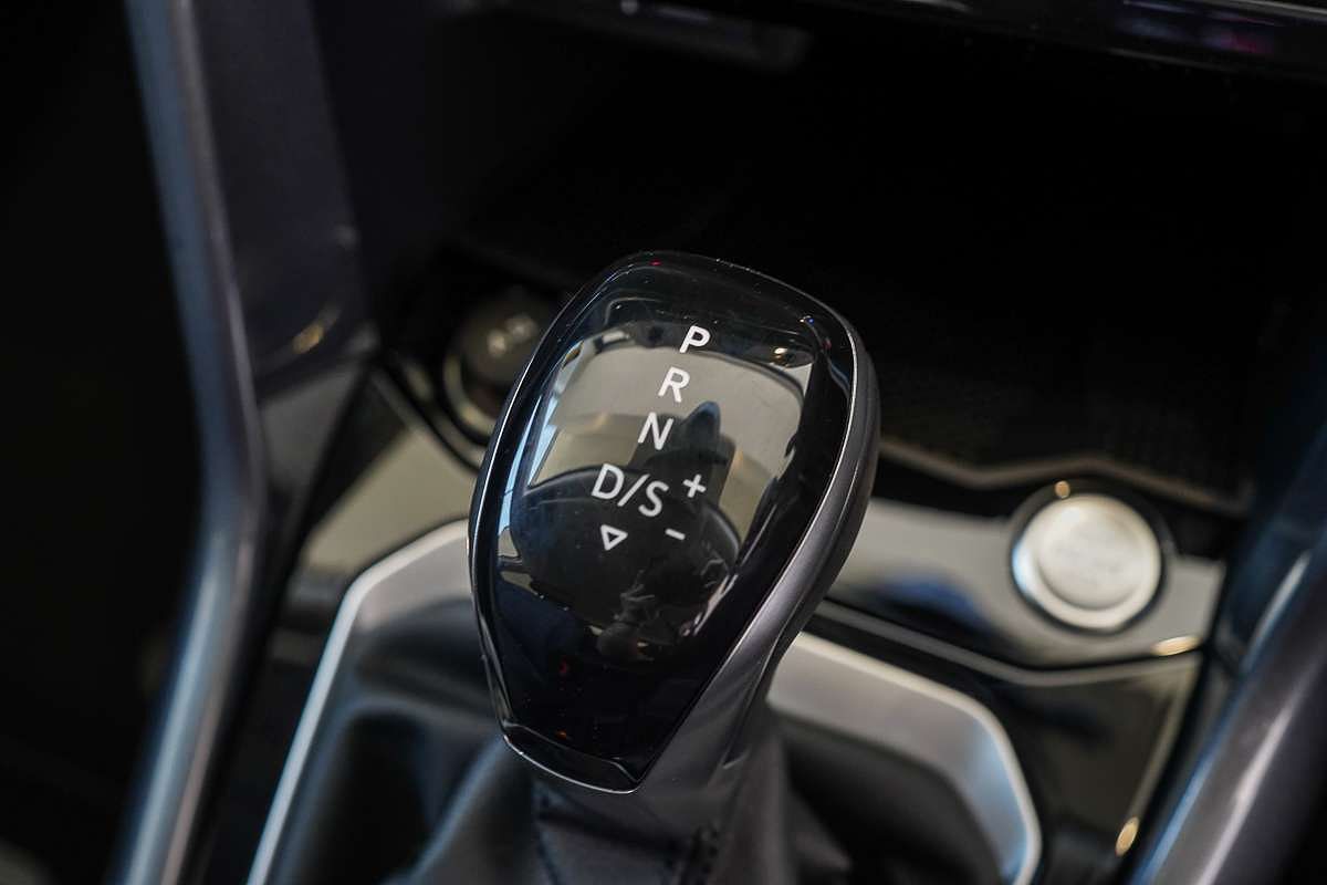 2025 Volkswagen T-Roc 110TSI Style D11