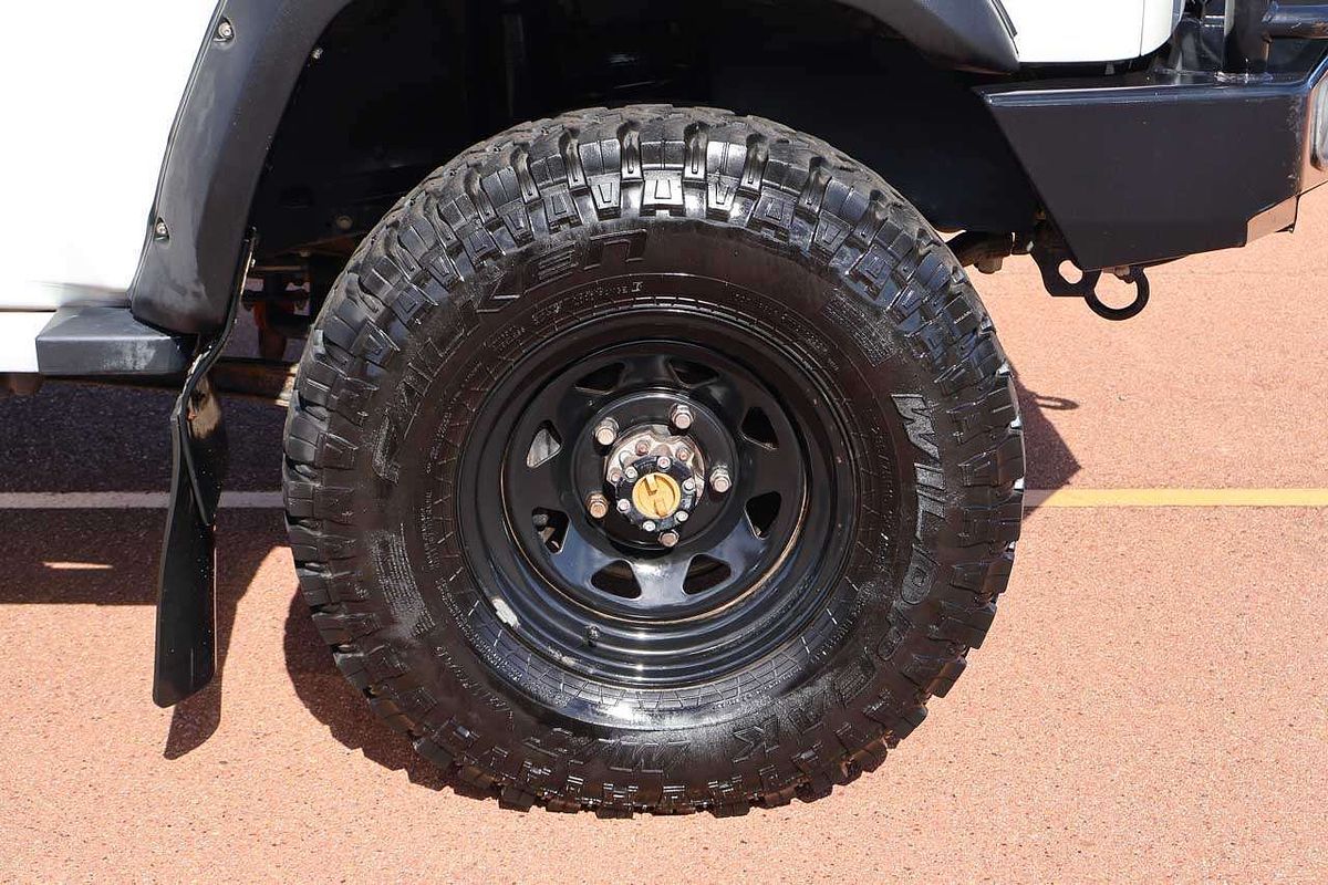 2014 Toyota Landcruiser GXL Troopcarrier VDJ78R