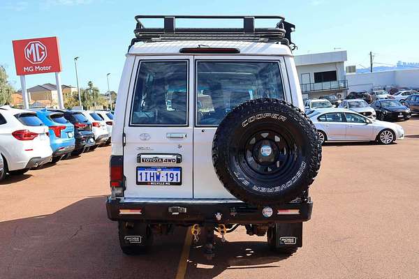 2014 Toyota Landcruiser GXL Troopcarrier VDJ78R