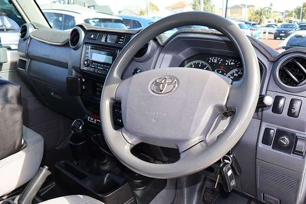 2014 Toyota Landcruiser GXL Troopcarrier VDJ78R