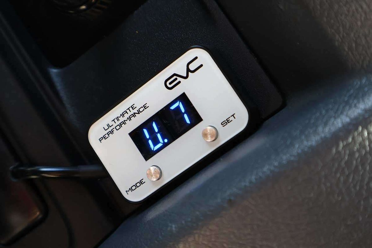 2014 Toyota Landcruiser GXL Troopcarrier VDJ78R