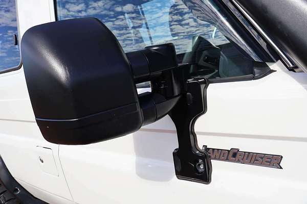 2014 Toyota Landcruiser GXL Troopcarrier VDJ78R