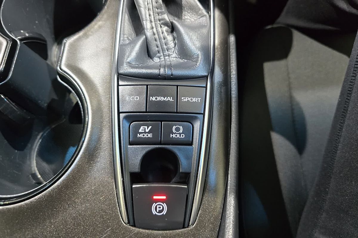 2023 Toyota Camry Ascent AXVH70R