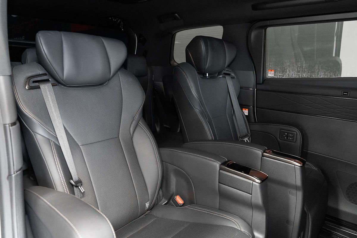 2023 Toyota Alphard Hybrid Z