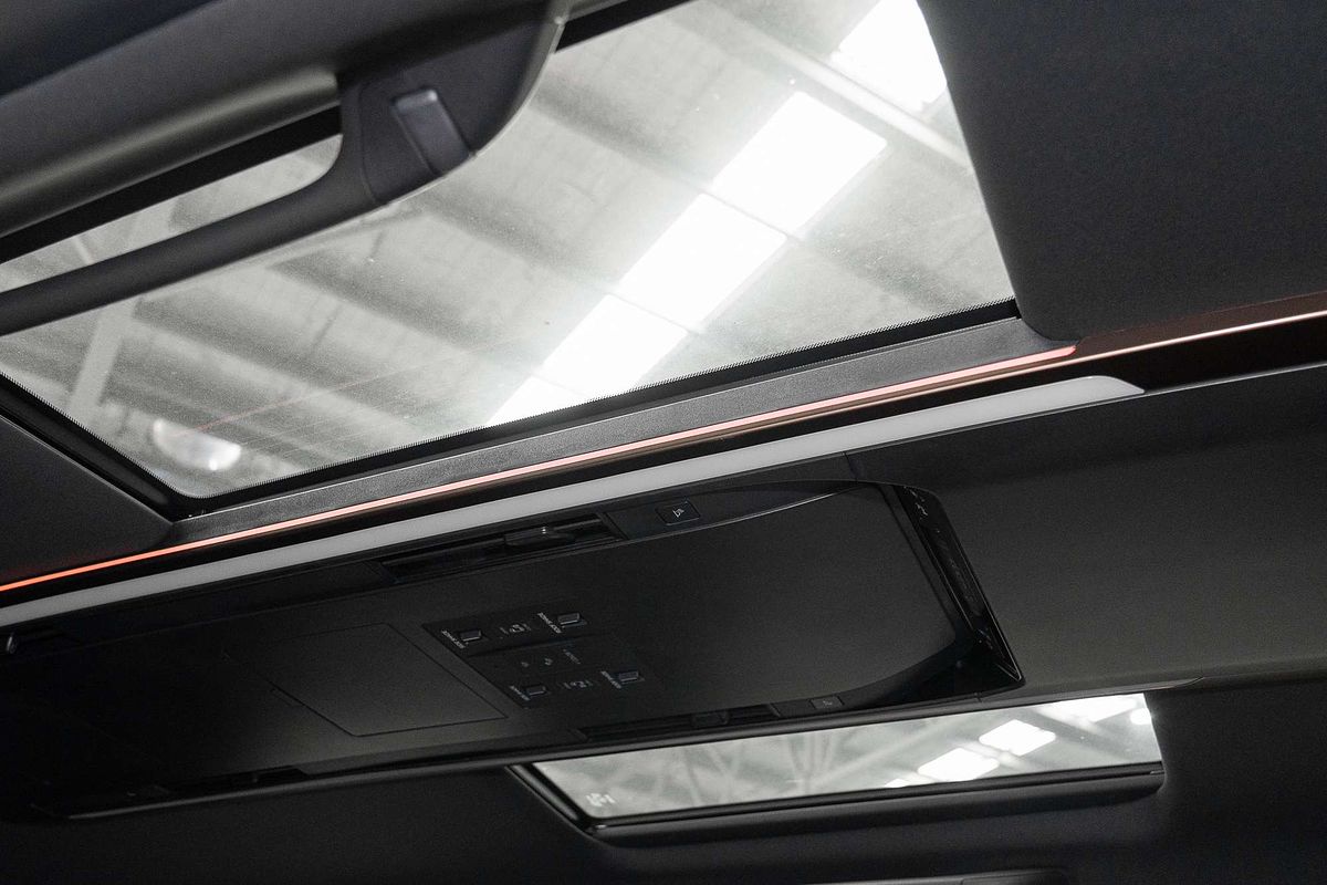 2023 Toyota Alphard Hybrid Z