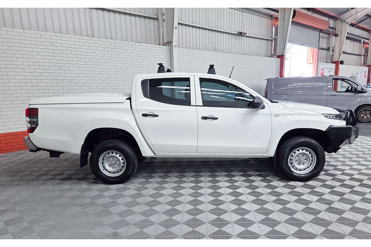 2018 Mitsubishi Triton GLX MR 4X4