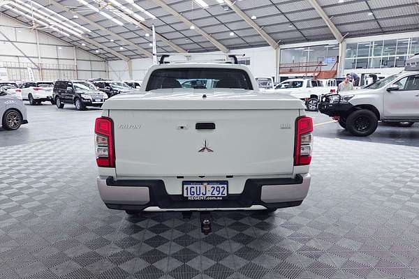 2018 Mitsubishi Triton GLX MR 4X4