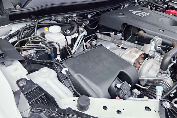 2018 Mitsubishi Triton GLX MR 4X4