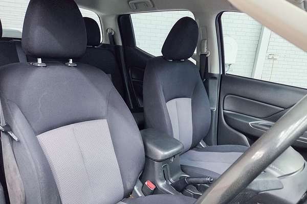 2018 Mitsubishi Triton GLX MR 4X4