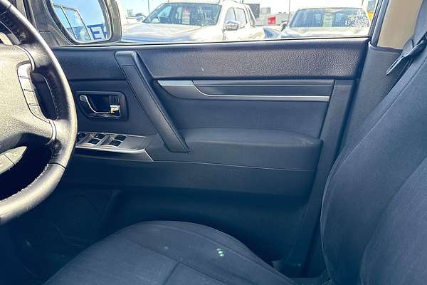 2014 Mitsubishi Pajero GLX-R NW