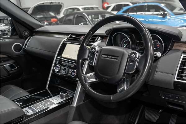 2017 Land Rover Discovery TD6 HSE Series 5