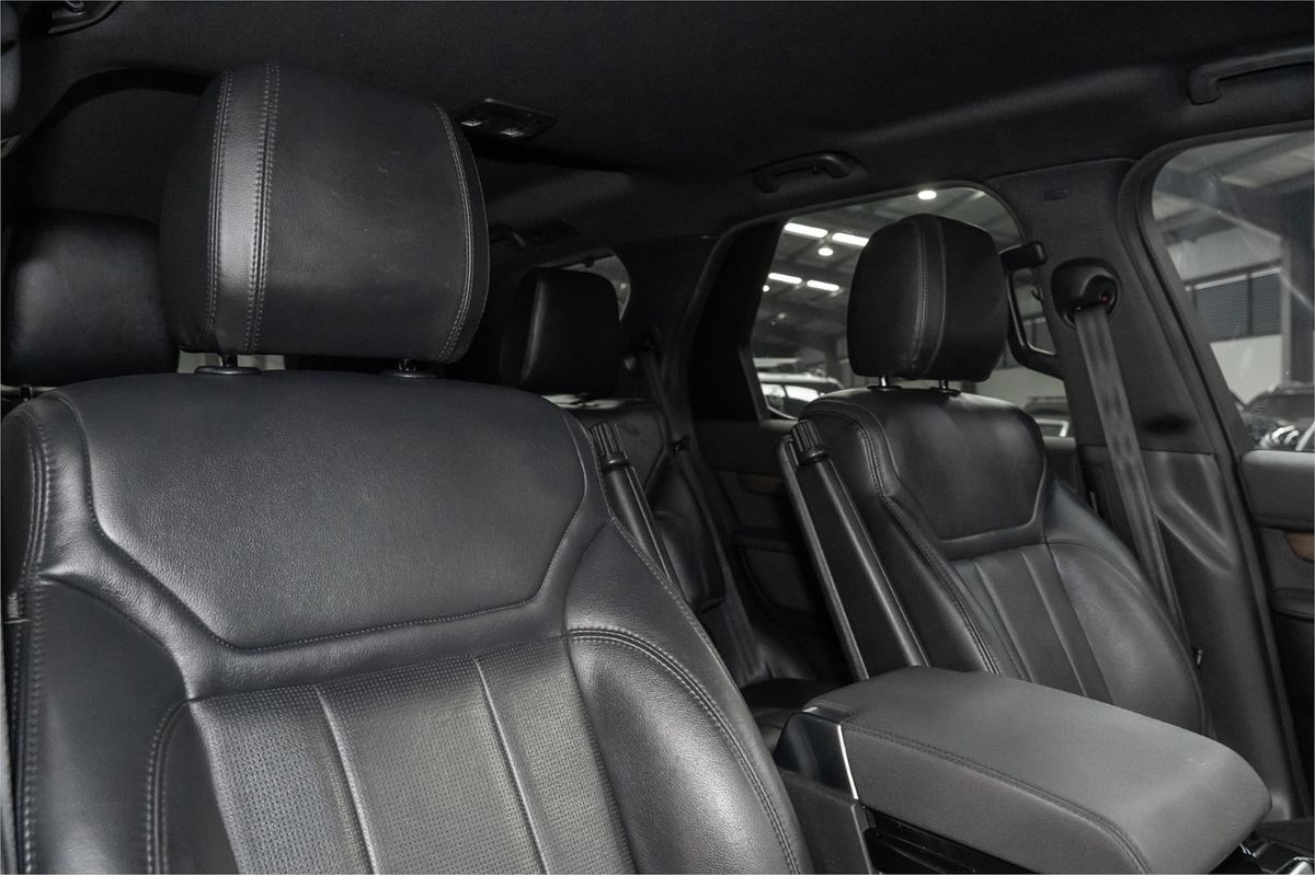 2017 Land Rover Discovery TD6 HSE Series 5