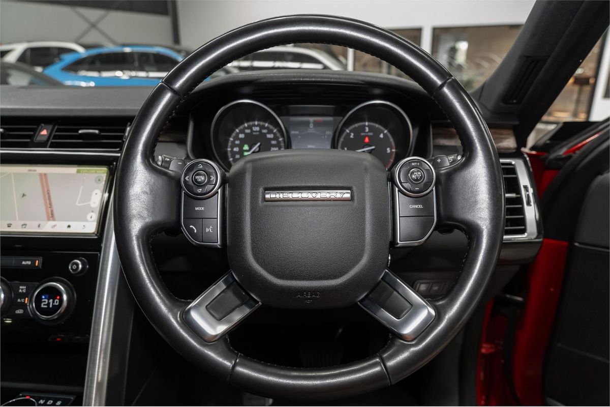 2017 Land Rover Discovery TD6 HSE Series 5