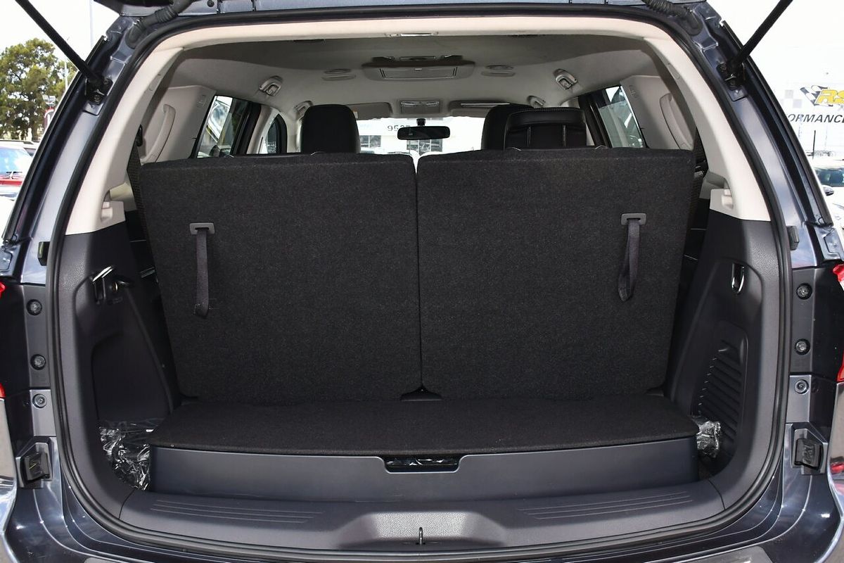 2018 Isuzu MU-X LS-T