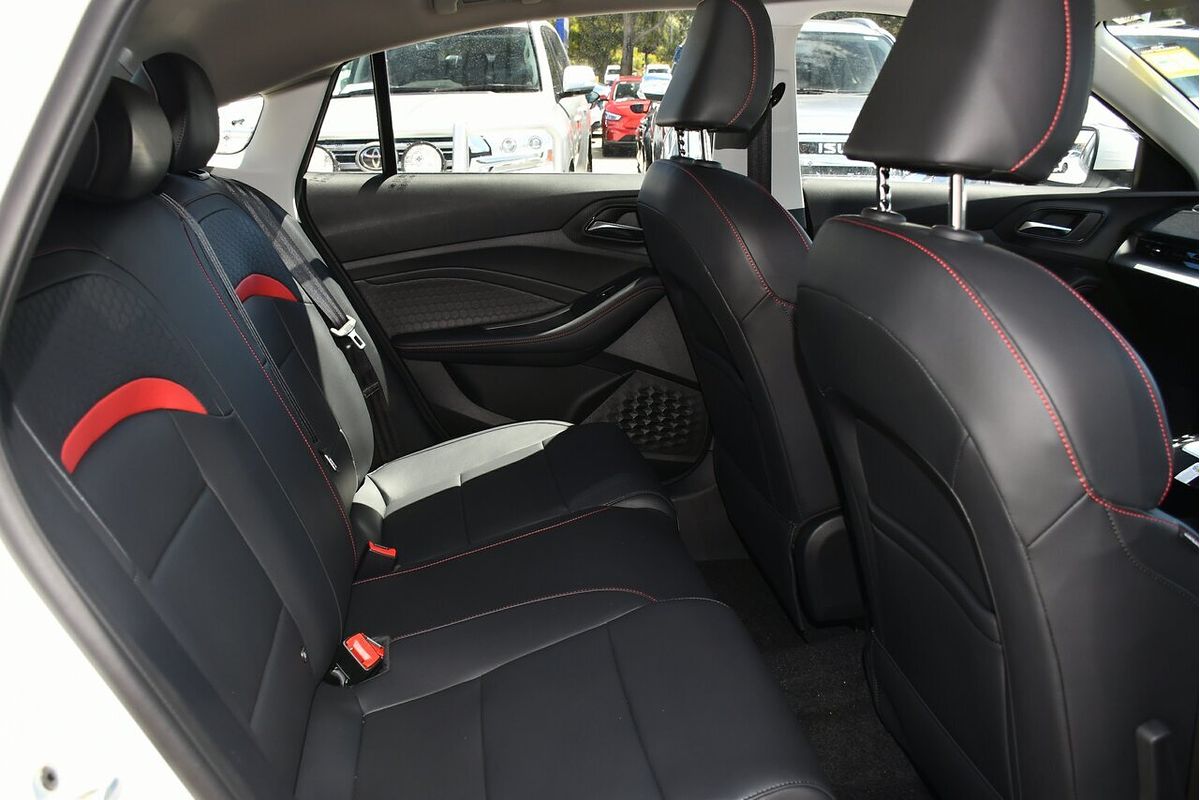 2024 MG MG5 Essence