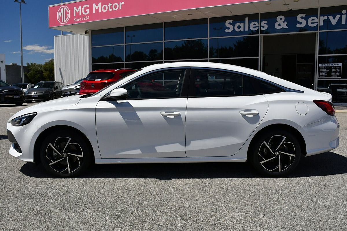 2024 MG MG5 Essence