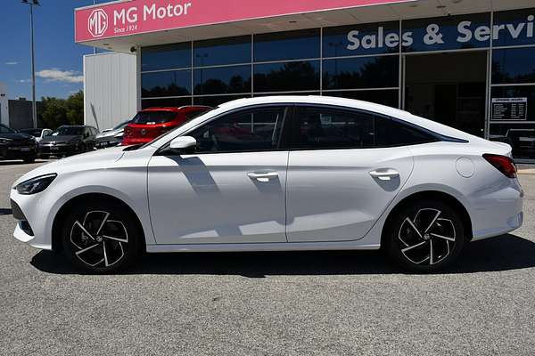 2024 MG MG5 Essence