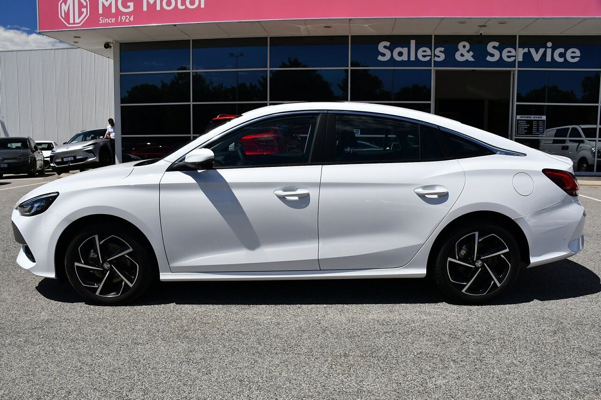 2024 MG MG5 Essence