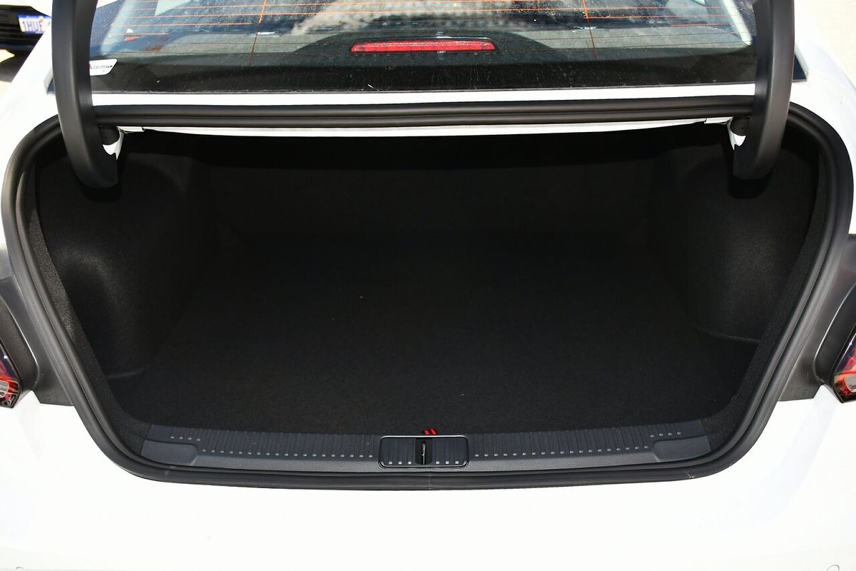 2024 MG MG5 Essence
