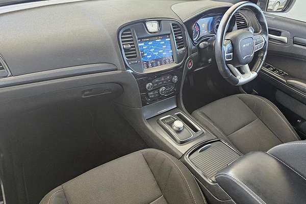 2021 Chrysler 300 SRT Core LX