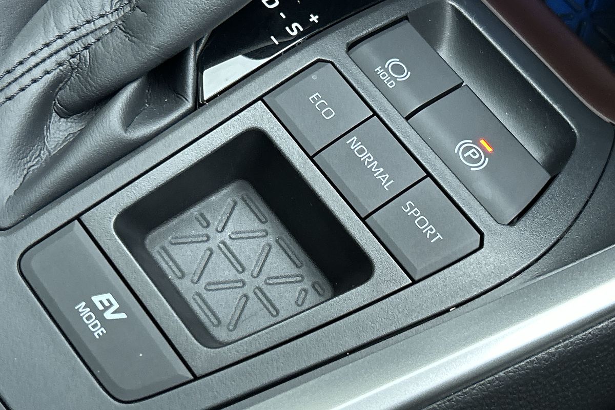 2024 Toyota RAV4 Cruiser AXAH52R