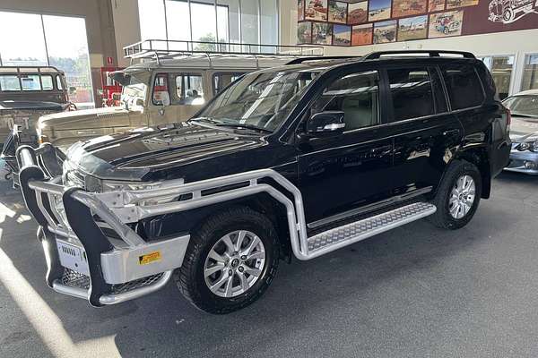 2017 Toyota Landcruiser Sahara VDJ200R