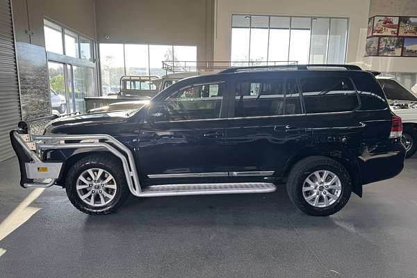 2017 Toyota Landcruiser Sahara VDJ200R
