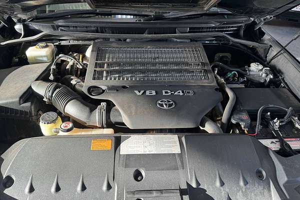 2017 Toyota Landcruiser Sahara VDJ200R