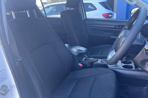 2020 Toyota Hilux SR GUN126R 4X4