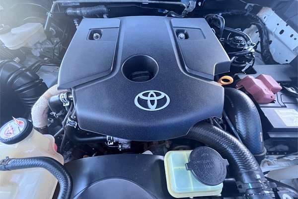 2020 Toyota Hilux SR GUN126R 4X4