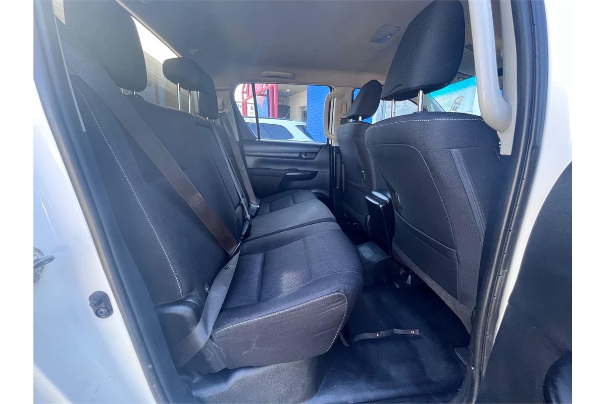 2020 Toyota Hilux SR GUN126R 4X4