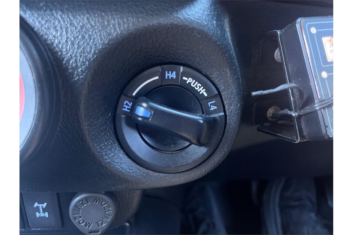 2020 Toyota Hilux SR GUN126R 4X4