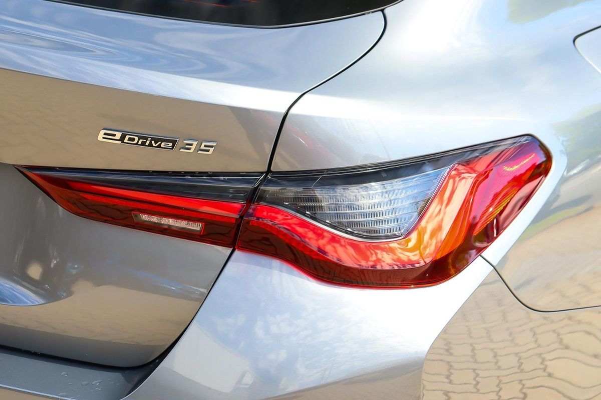 2024 BMW i4 eDrive35 G26