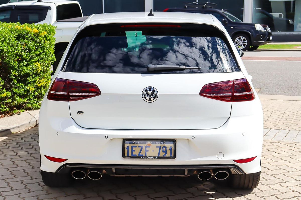 2016 Volkswagen Golf R 7