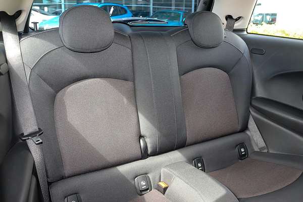 2017 MINI Hatch Cooper F56