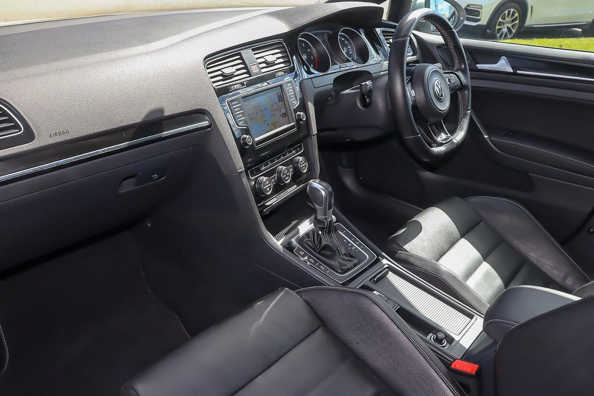 2016 Volkswagen Golf R 7