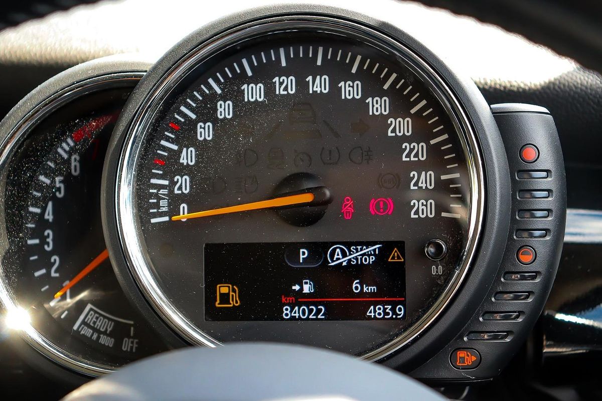 2017 MINI Hatch Cooper F56