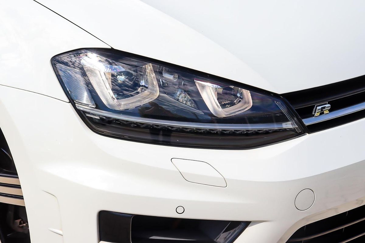 2016 Volkswagen Golf R 7