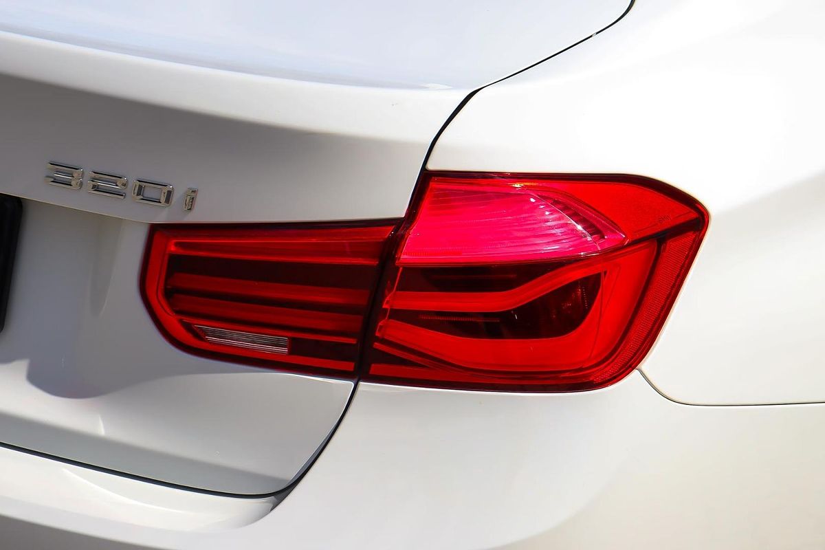 2018 BMW 3 Series 320i Sport Line F30 LCI