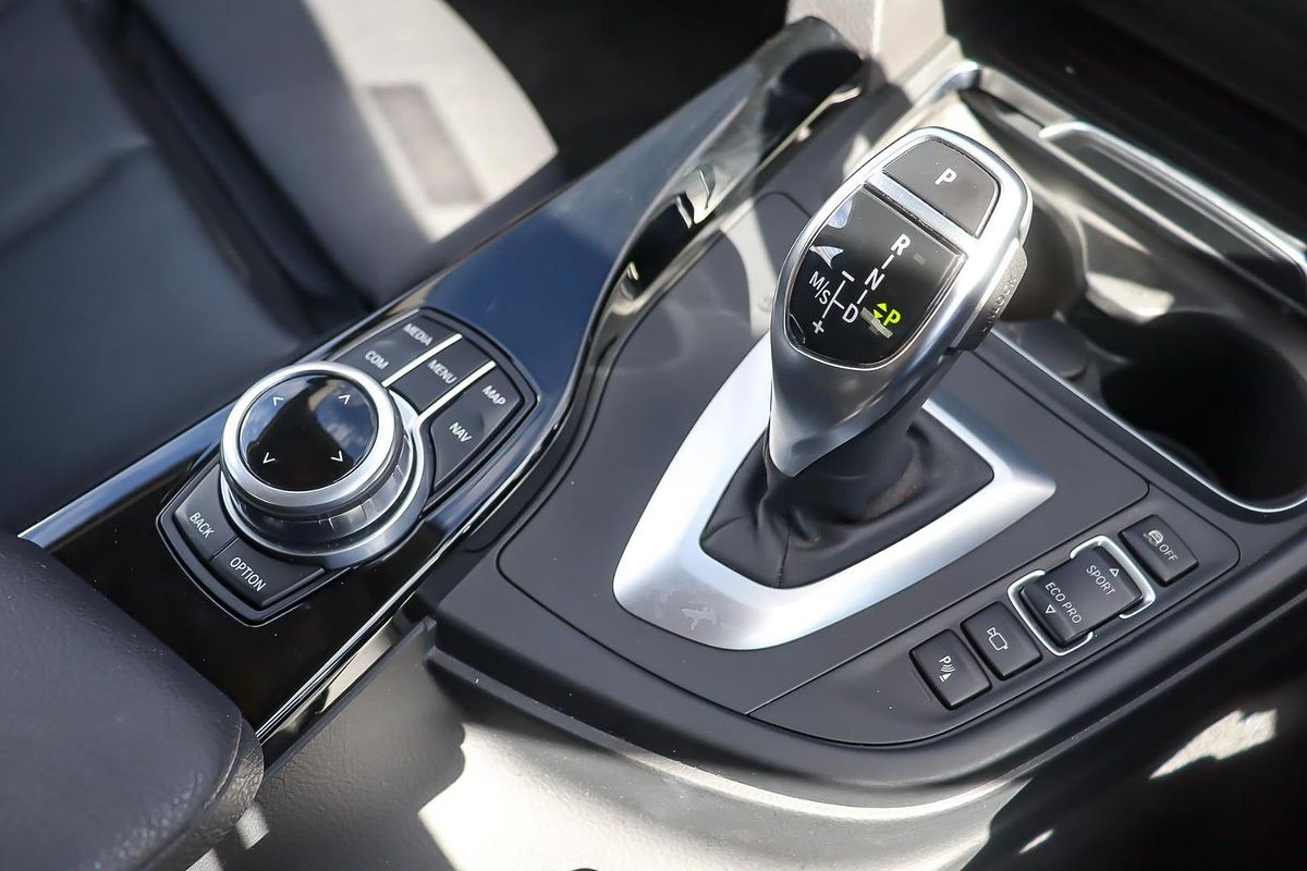 2018 BMW 3 Series 320i Sport Line F30 LCI