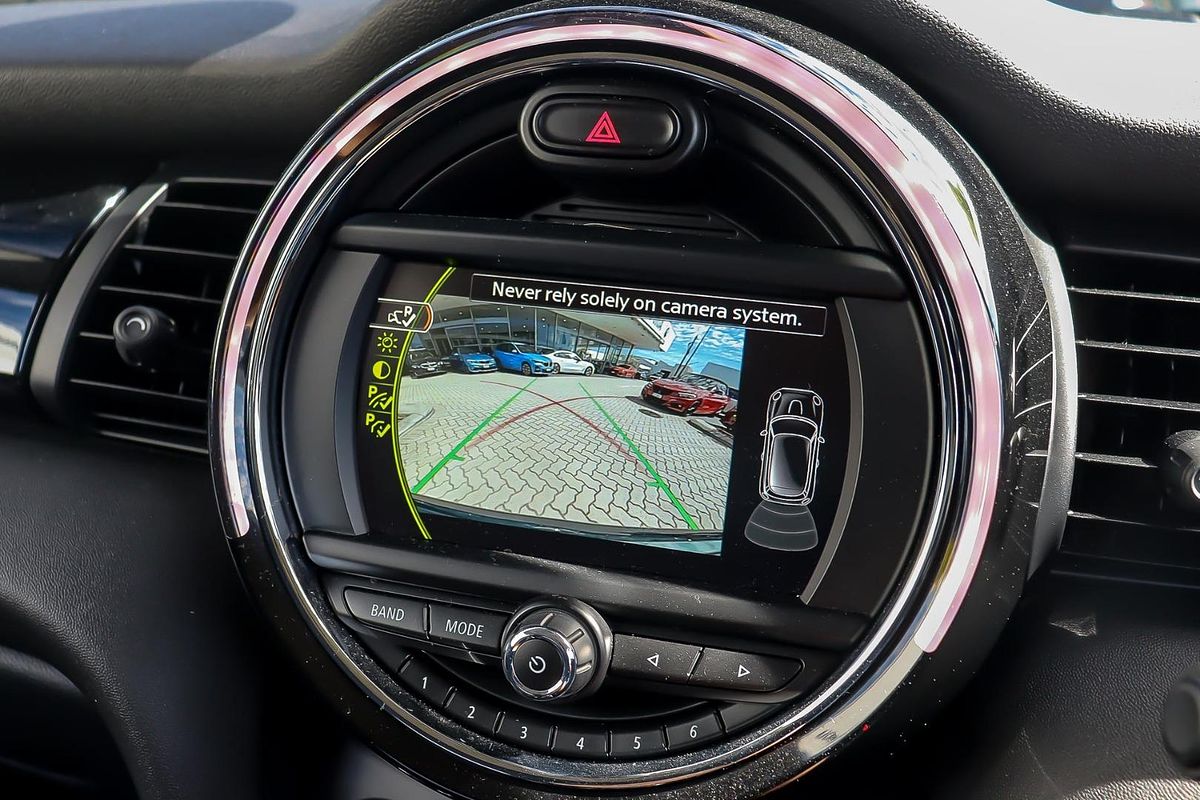 2017 MINI Hatch Cooper F56