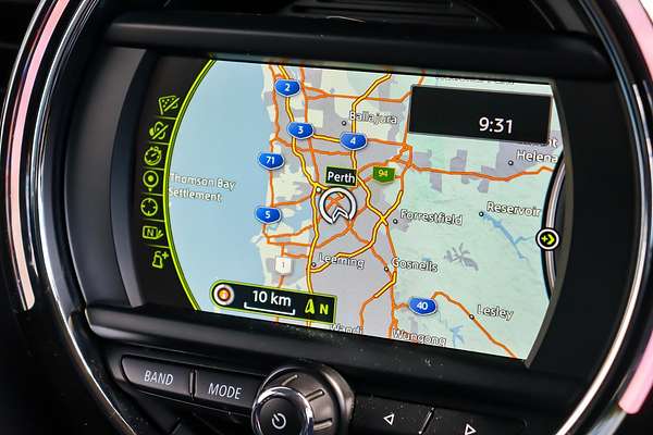 2017 MINI Hatch Cooper F56