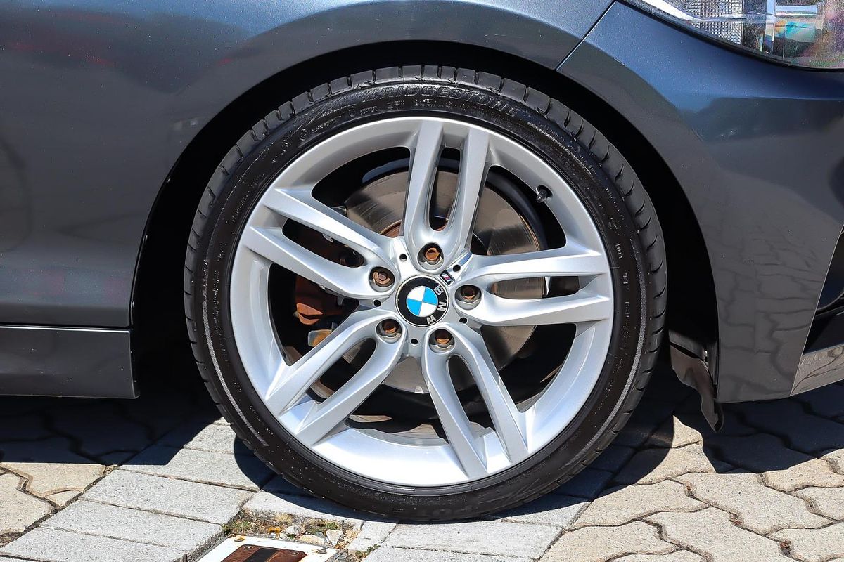 2014 BMW 2 Series 220d Sport Line F22