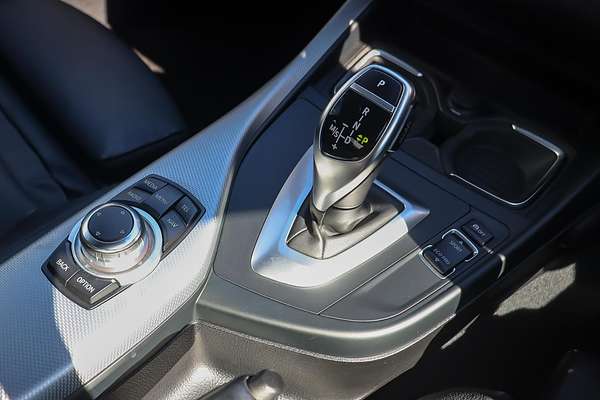 2014 BMW 2 Series 220d Sport Line F22