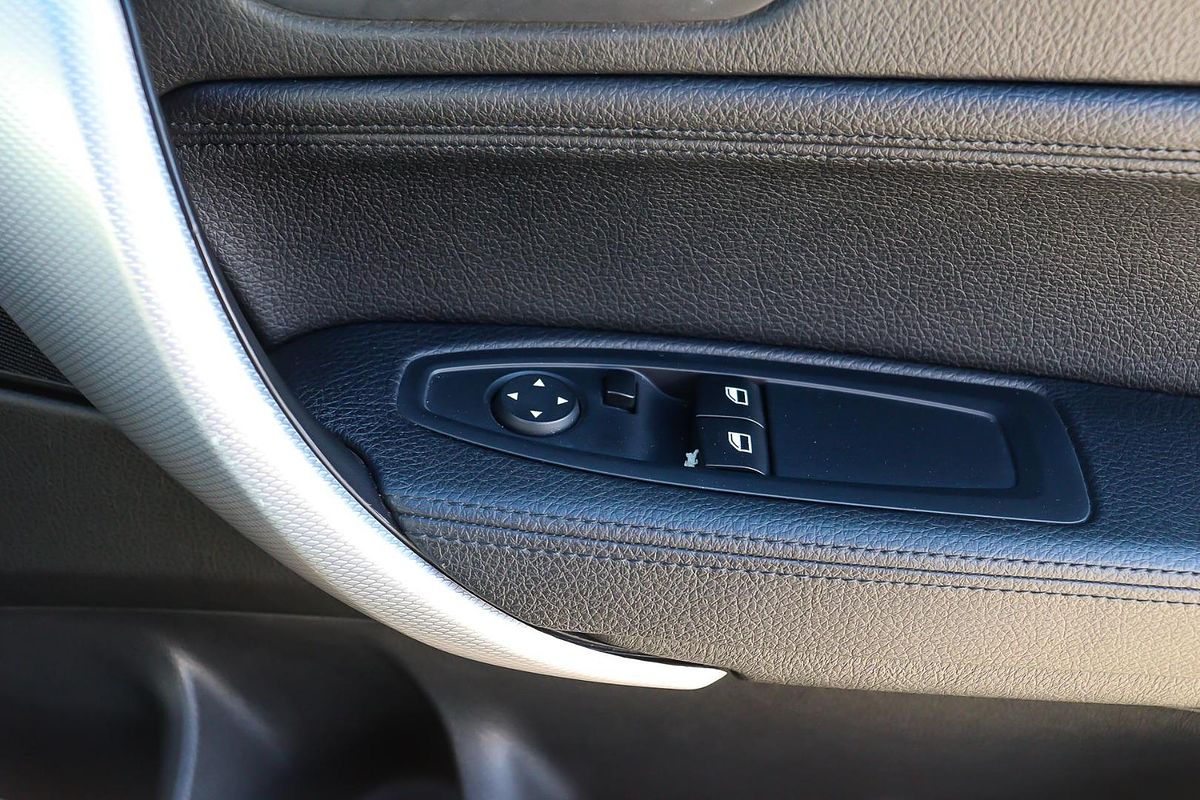 2014 BMW 2 Series 220d Sport Line F22