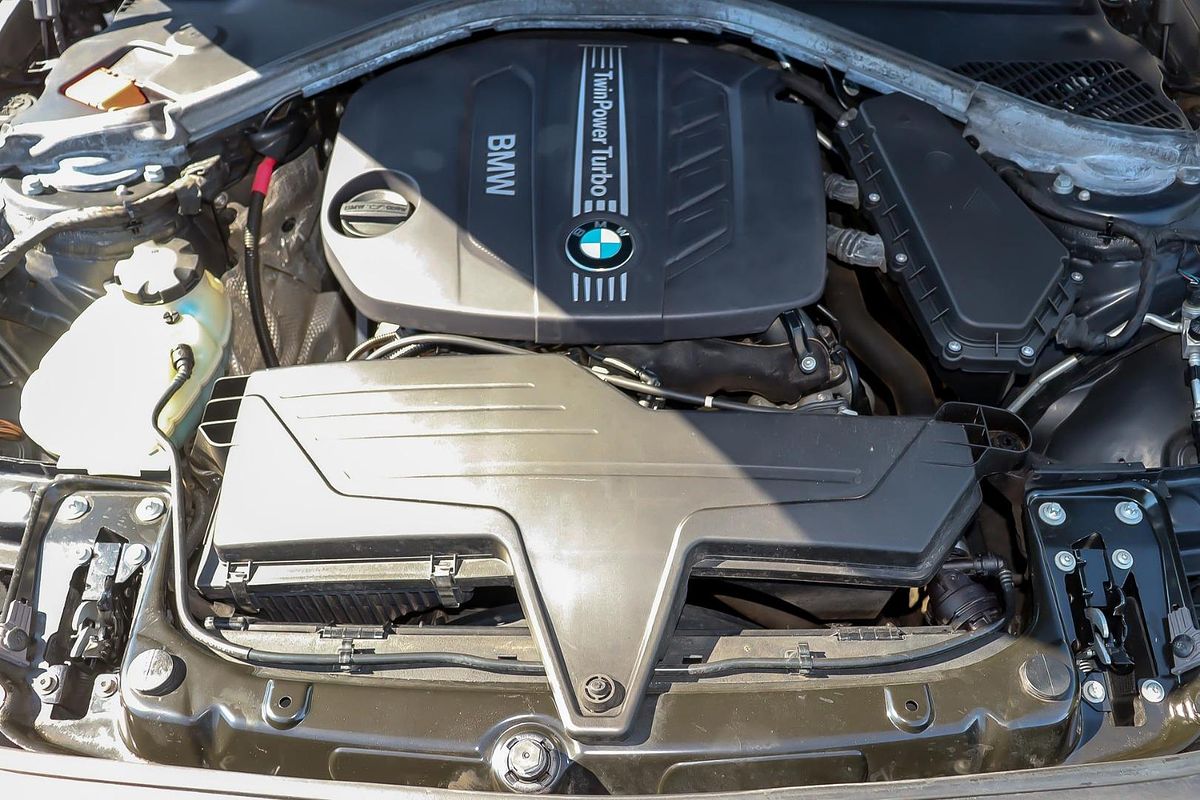 2014 BMW 2 Series 220d Sport Line F22