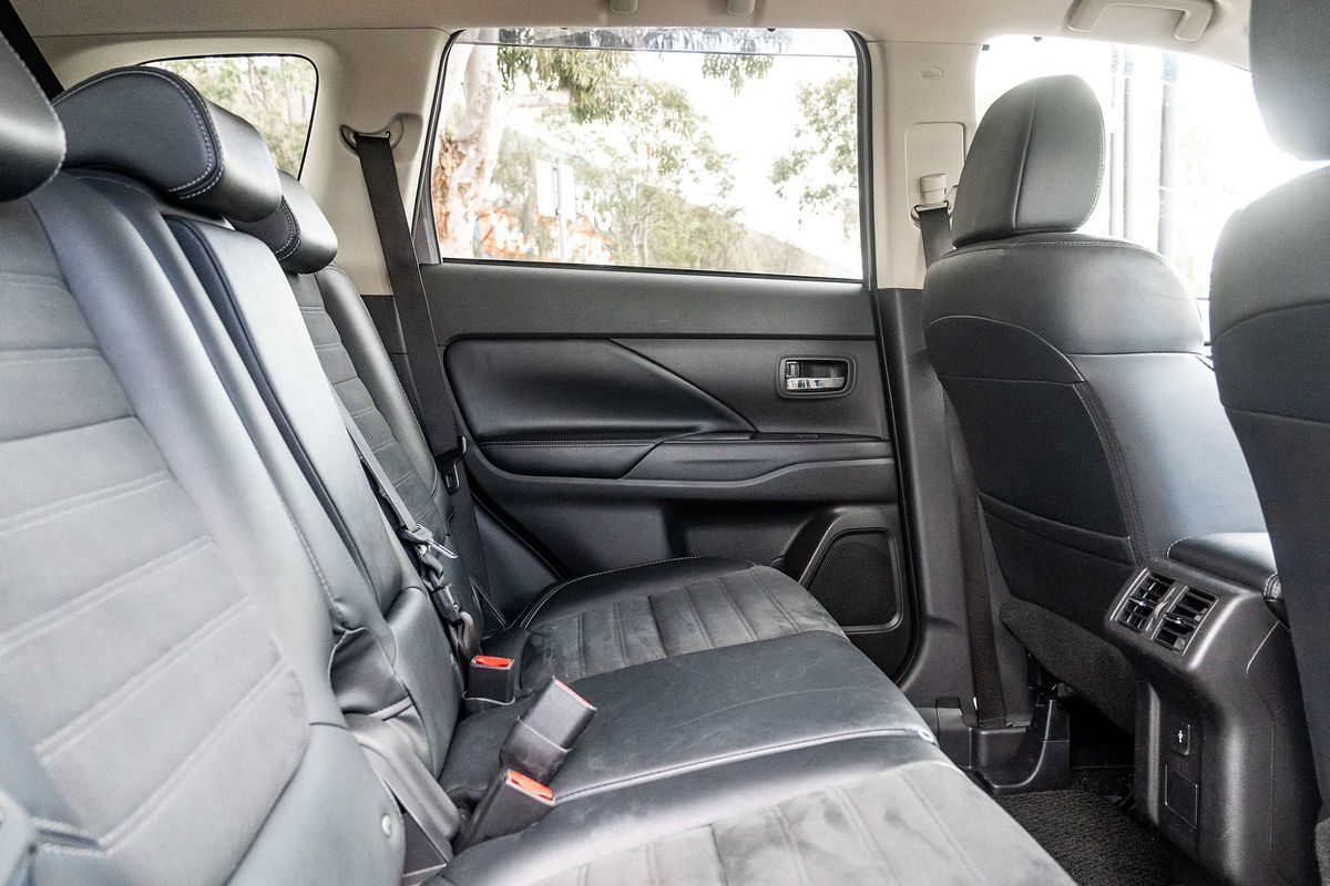 2018 Mitsubishi Outlander LS ZL