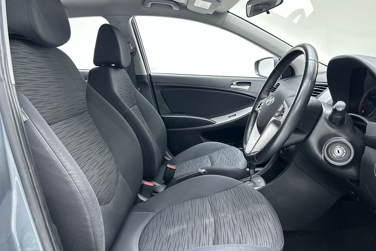 2017 Hyundai Accent Sport RB6