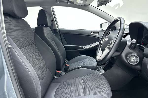 2017 Hyundai Accent Sport RB6