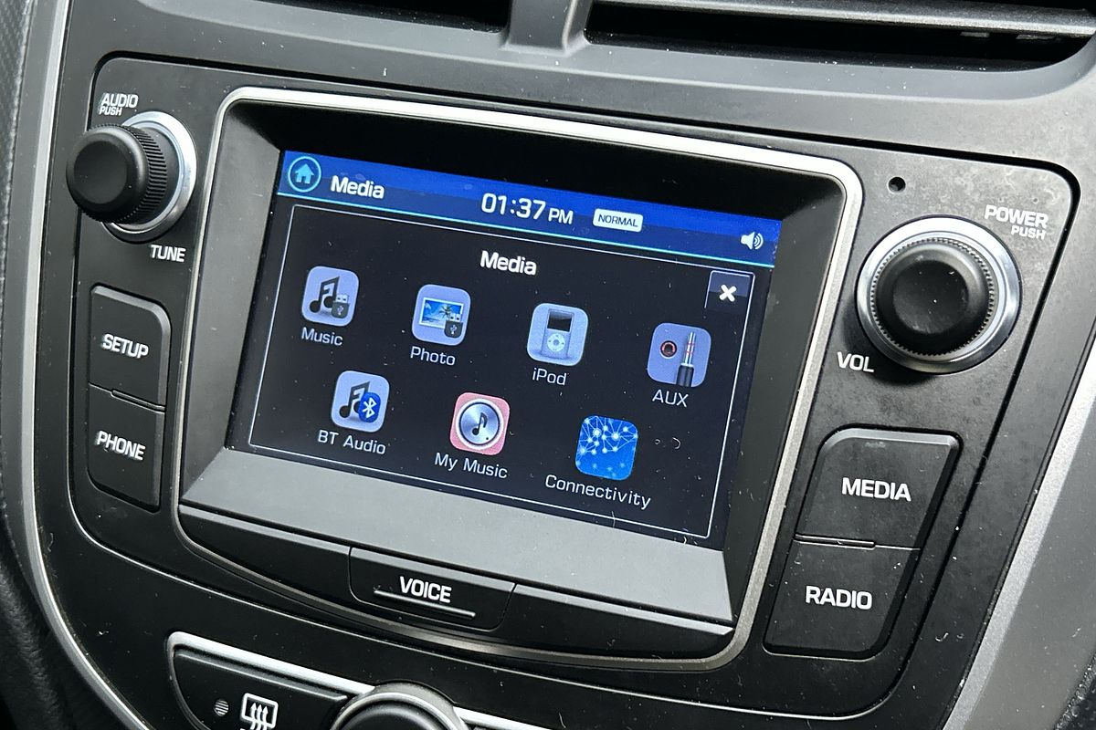 2017 Hyundai Accent Sport RB6